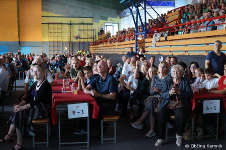 Ansambel bratov Poljanšek že 50 let navdihuje in zabava z nepozabnimi melodijami (6)